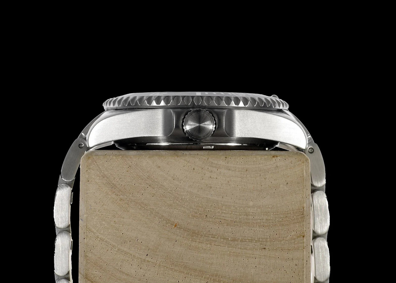 MWC 24 Jewel 300m Automatic Military Divers Watch with Tritium GTLS Illumination, Sapphire Crystal and Ceramic Bezel and Steel Bracelet