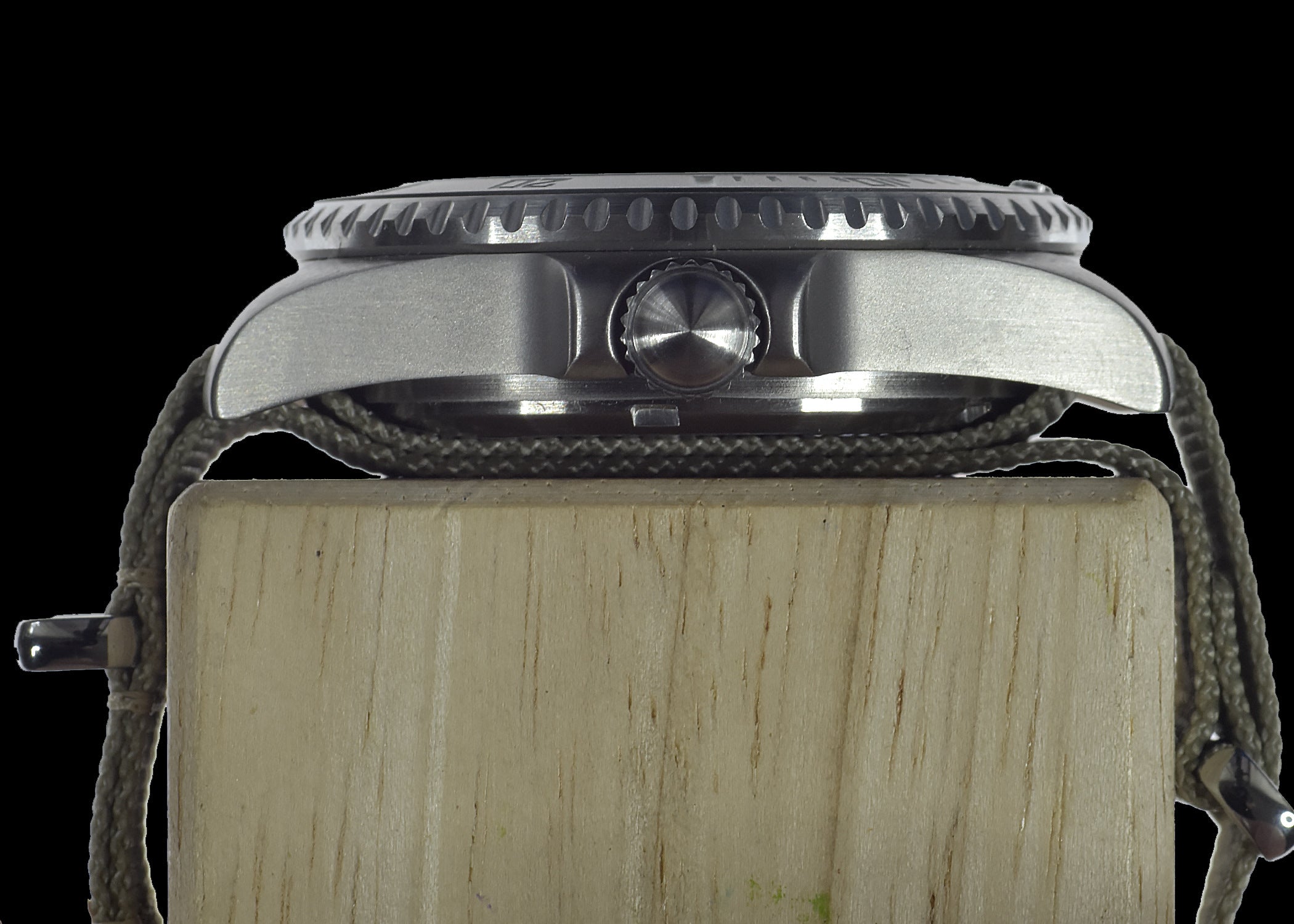 MWC 300m Stainless Steel Quartz Military Divers Watch with Tritium GTLS and 10 Year Battery Life